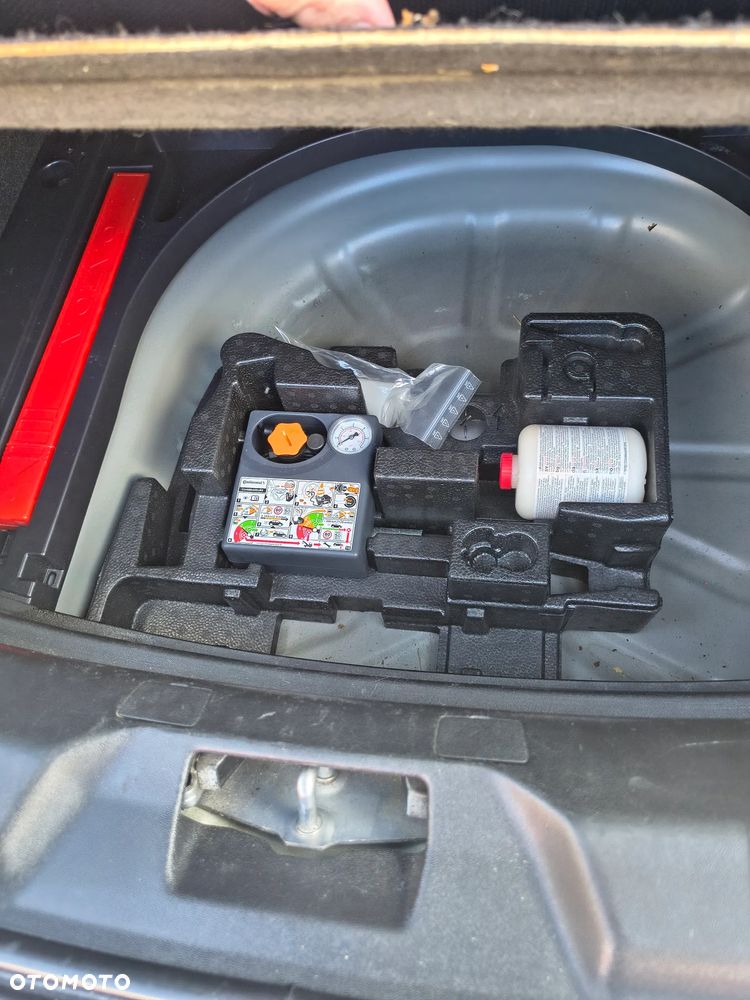 Volvo V40 D3 Drive-E Momentum - 12