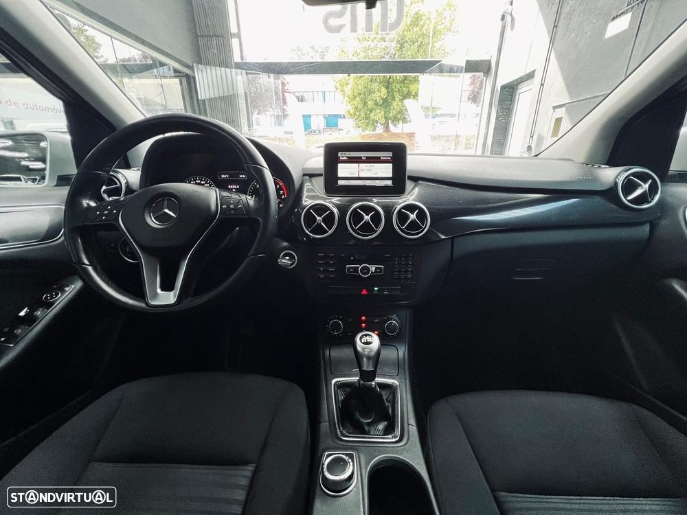 Mercedes-Benz B 180 d Style - 21