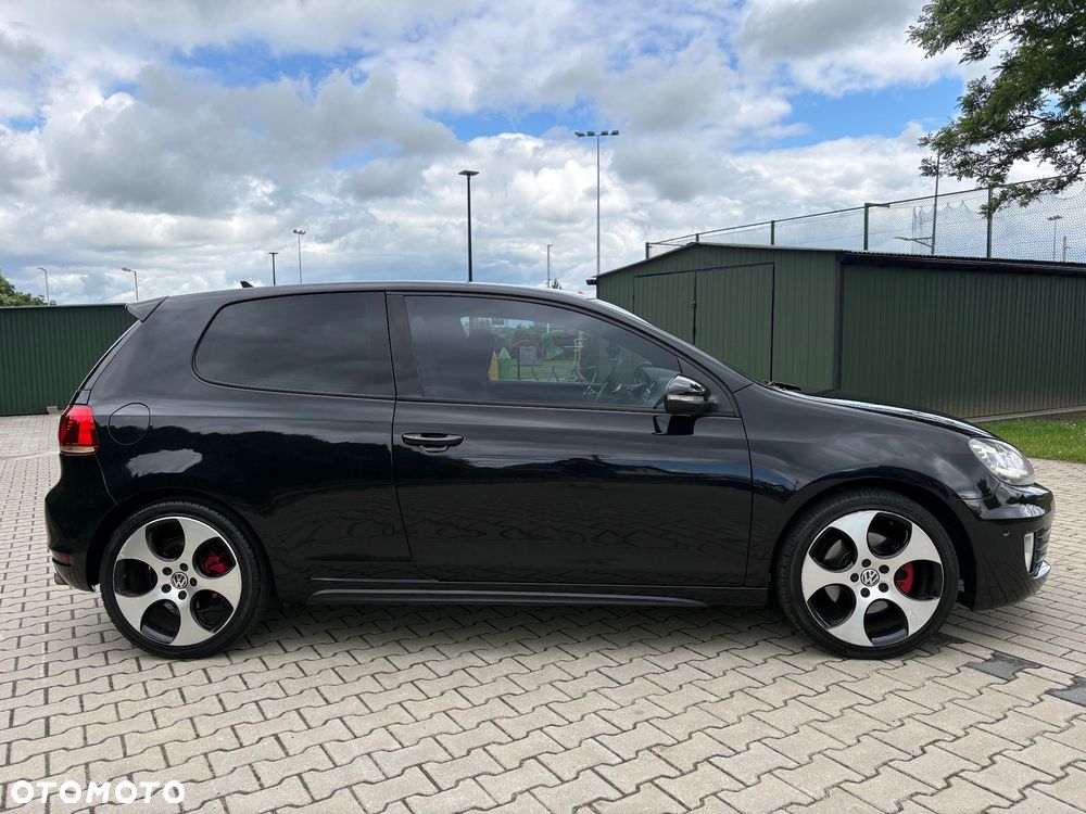 Volkswagen Golf 2.0 GTI - 7