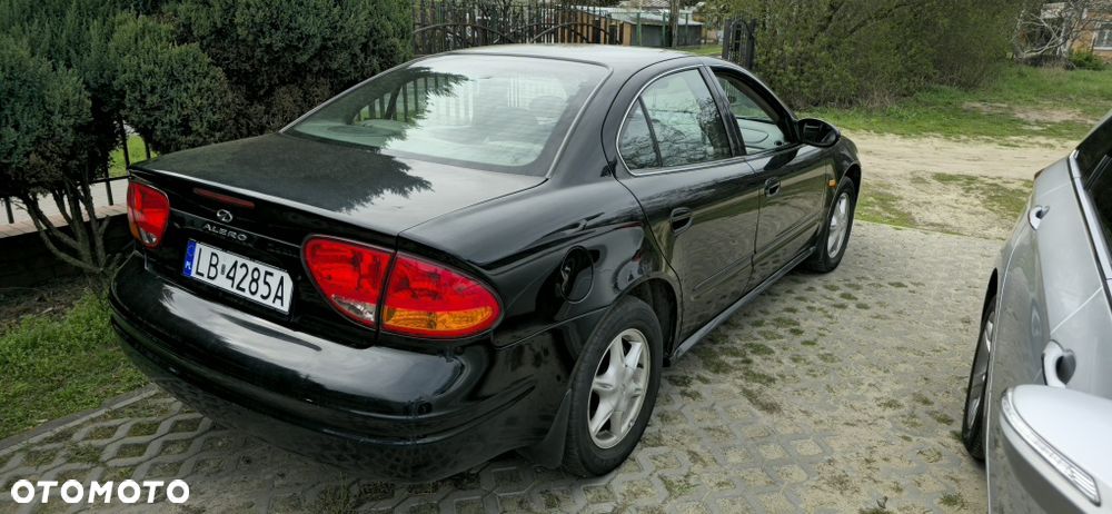 Chevrolet Alero - 2