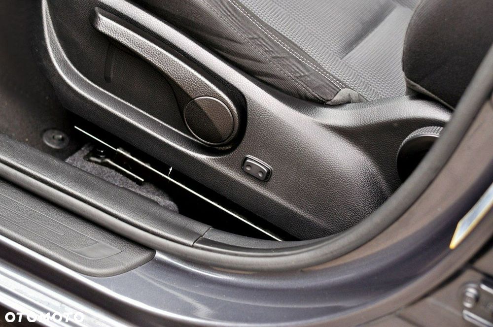 Hyundai i30 1.6 CRDi BlueDrive Premium - 21