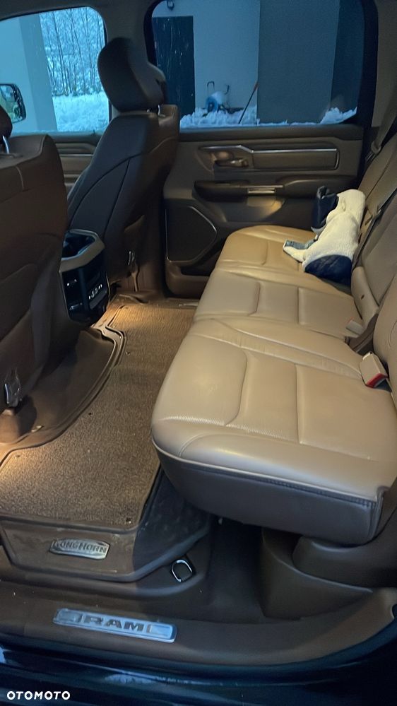 Dodge RAM - 18