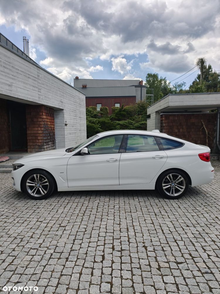 BMW Seria 3 320i GPF xDrive - 1