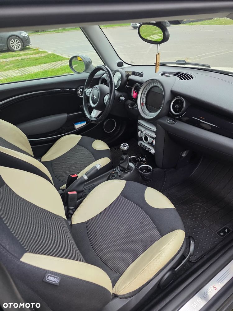 MINI Cooper S - 11