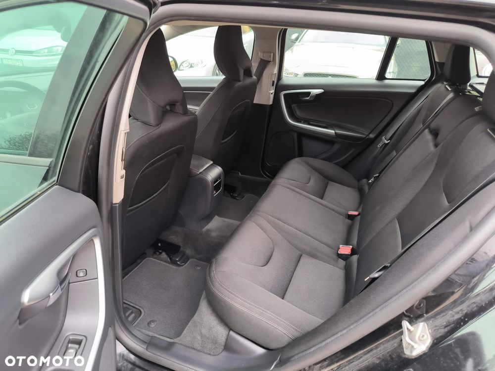 Volvo V60 D2 Drive-E Dynamic Edition (Kinetic) - 5