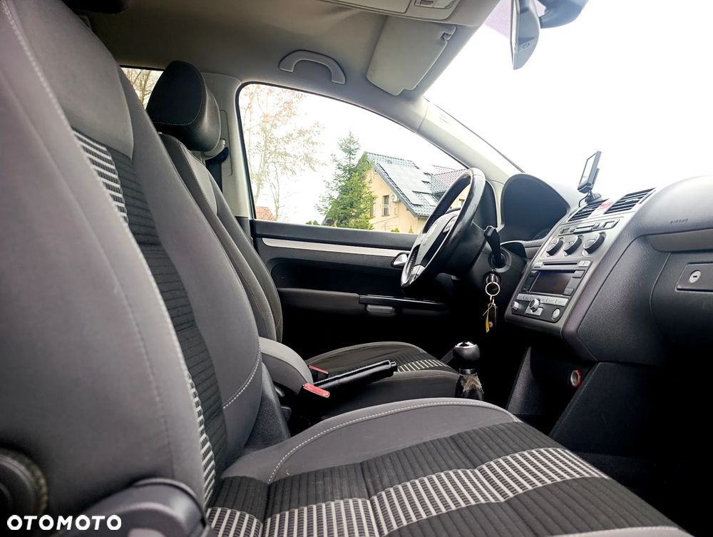 Volkswagen Touran 1.9 TDI DPF United - 9