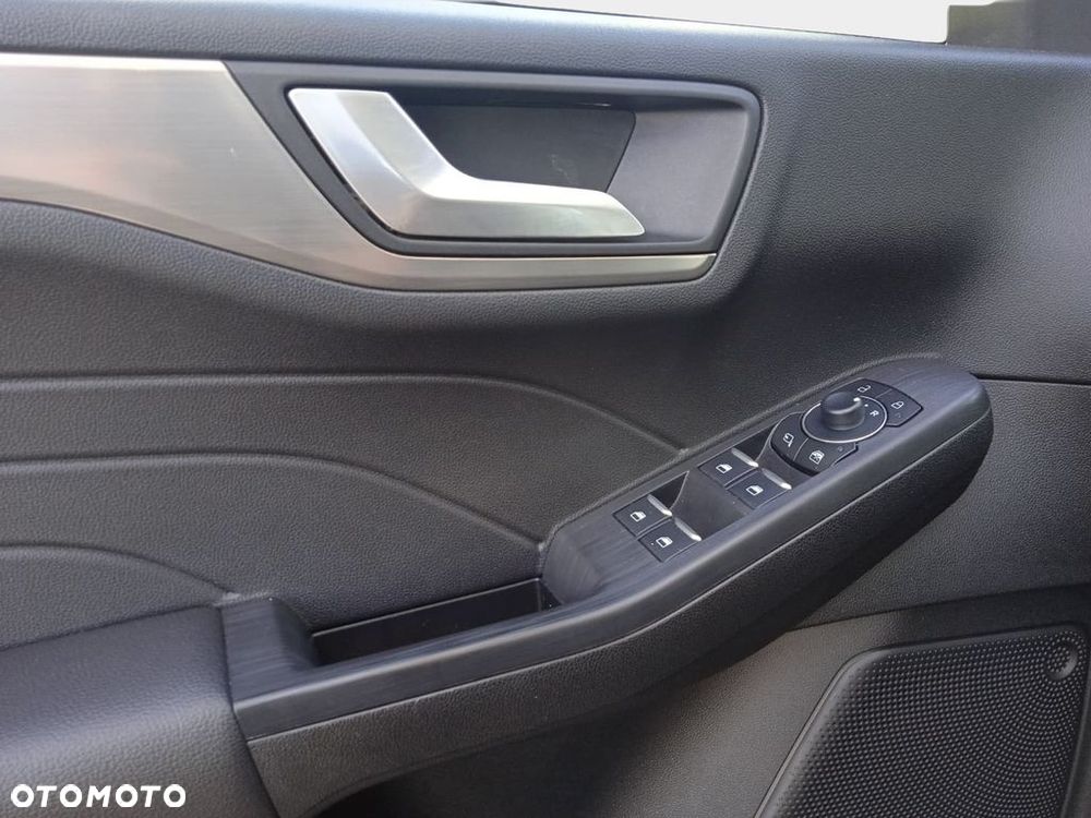 Ford Kuga 2.5 FHEV FWD Titanium - 30