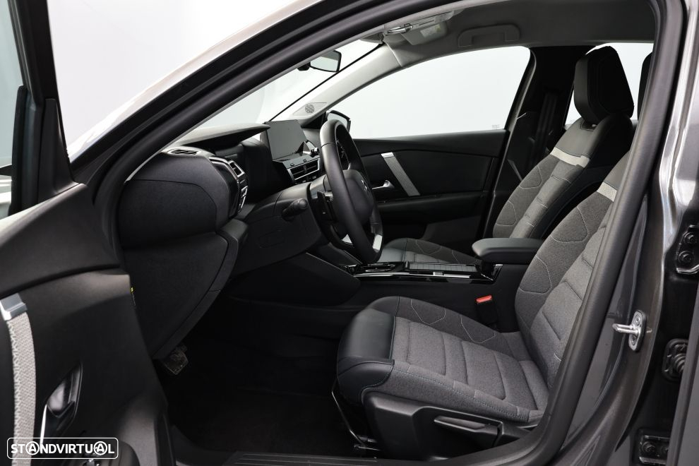 Citroën C4 1.5 BlueHDi Plus EAT8 - 24