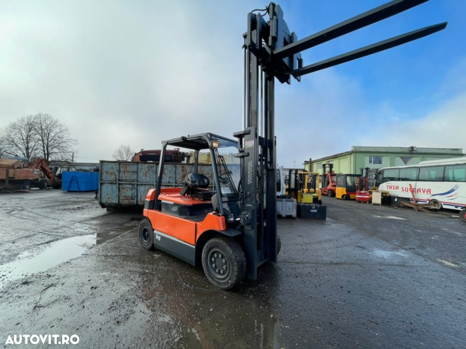 Toyota Toyota 7FBMF40 - 5