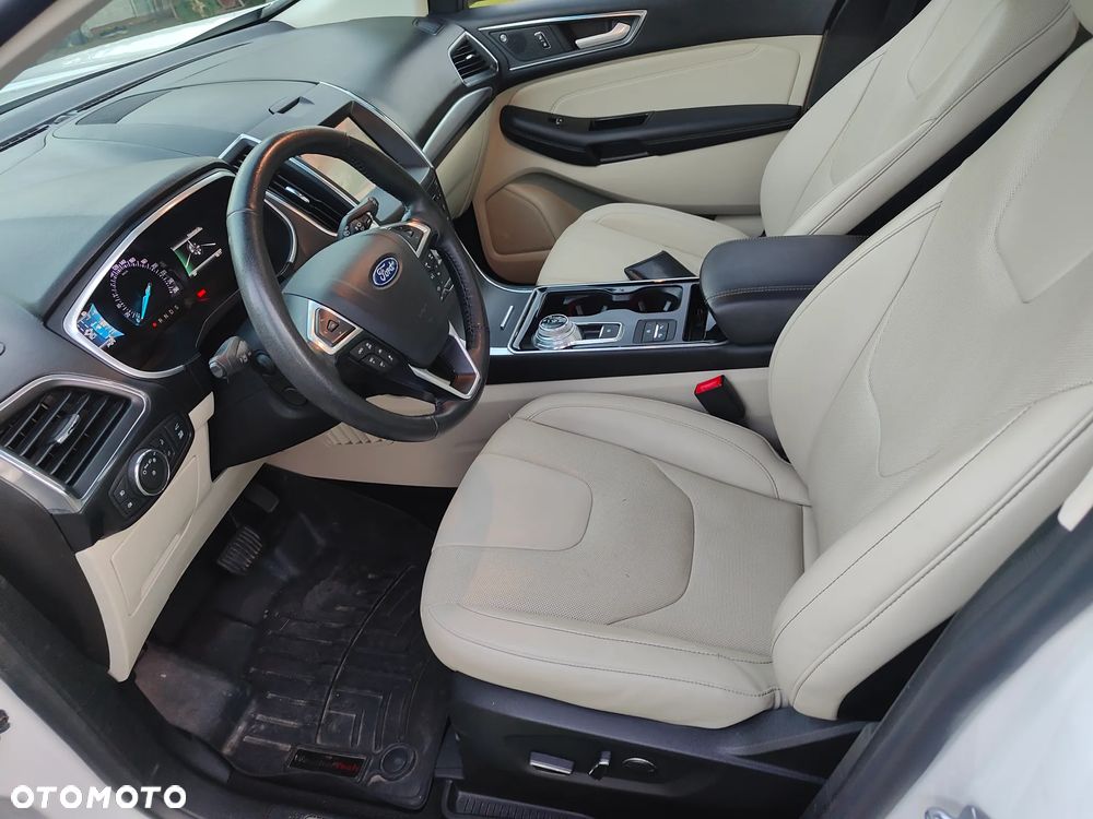 Ford Edge - 17