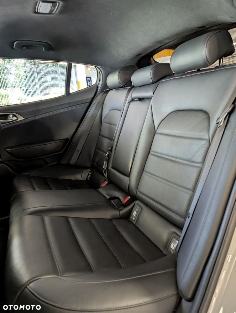 Kia Stinger 2.0 T-GDI GT Line - 9