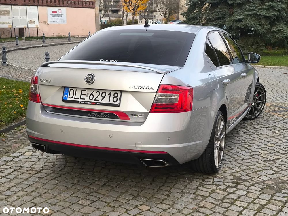 Skoda Octavia 2.0 TSI RS - 14