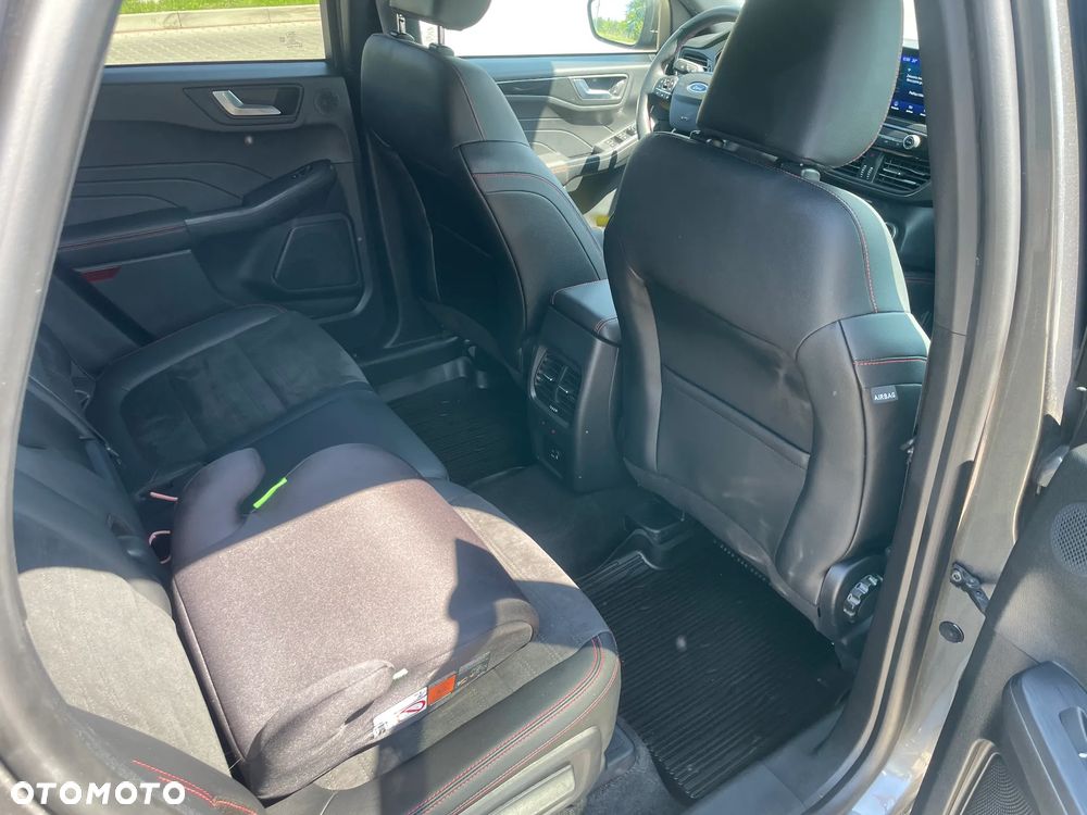 Ford Kuga 1.5 EcoBoost FWD ST-Line X - 15
