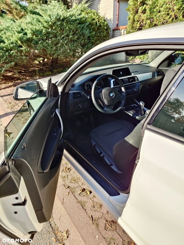 BMW Seria 1 118I Advantage 2018 photo 4