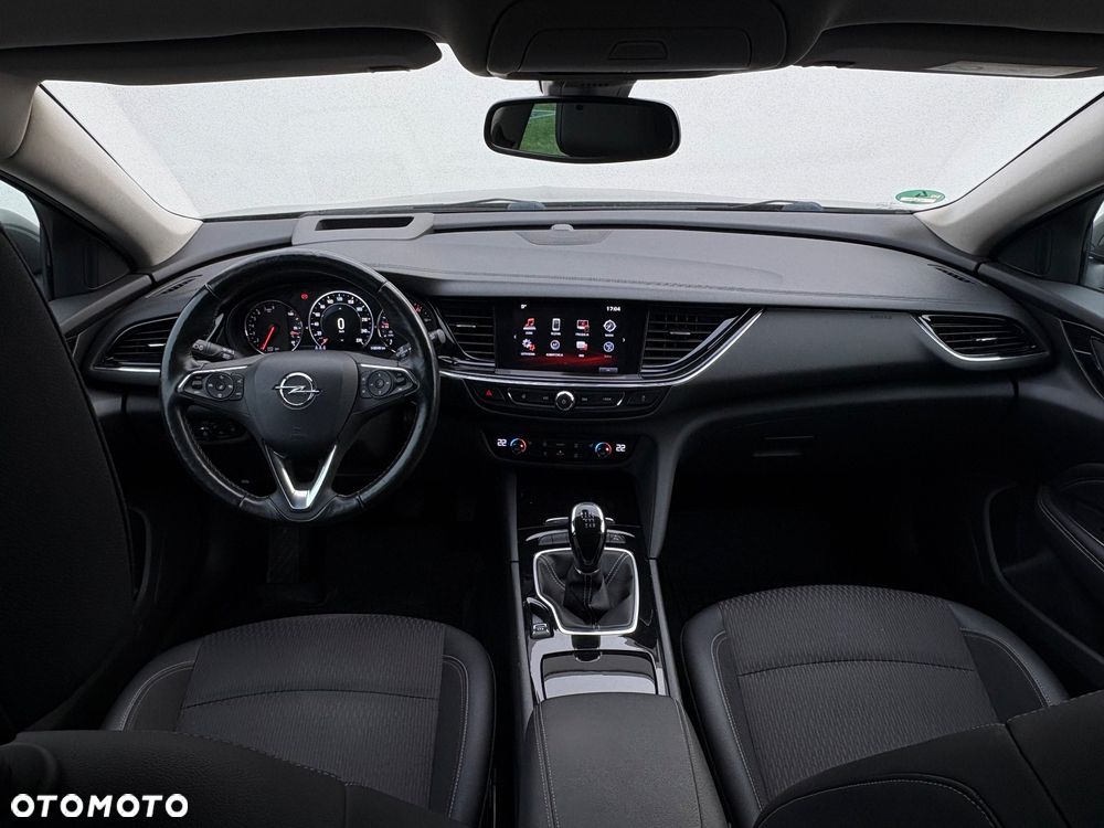 Opel Insignia - 17