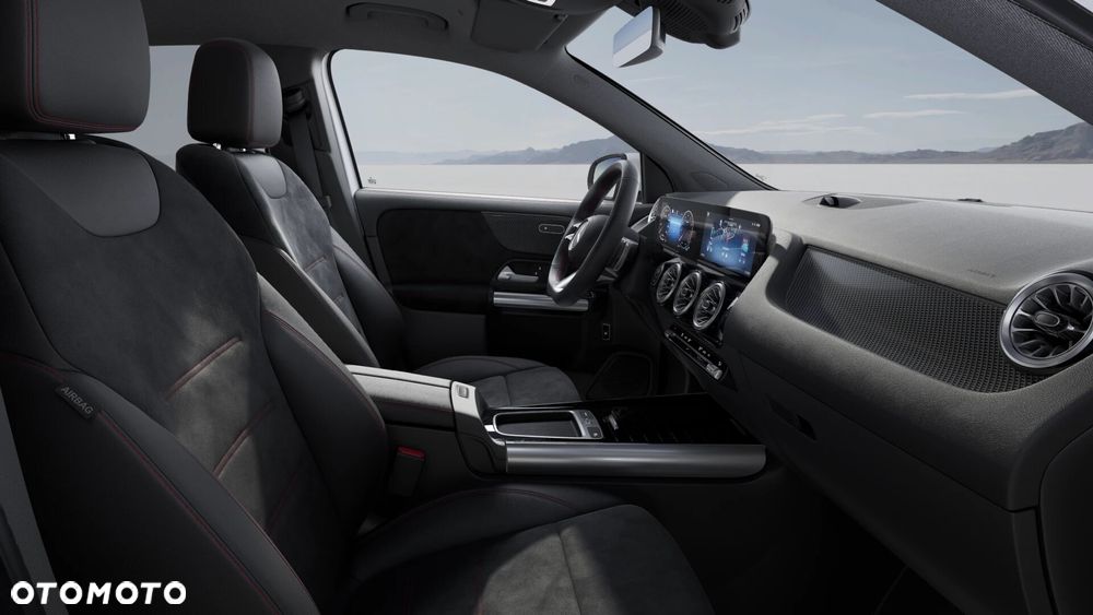 Mercedes-Benz GLA - 10
