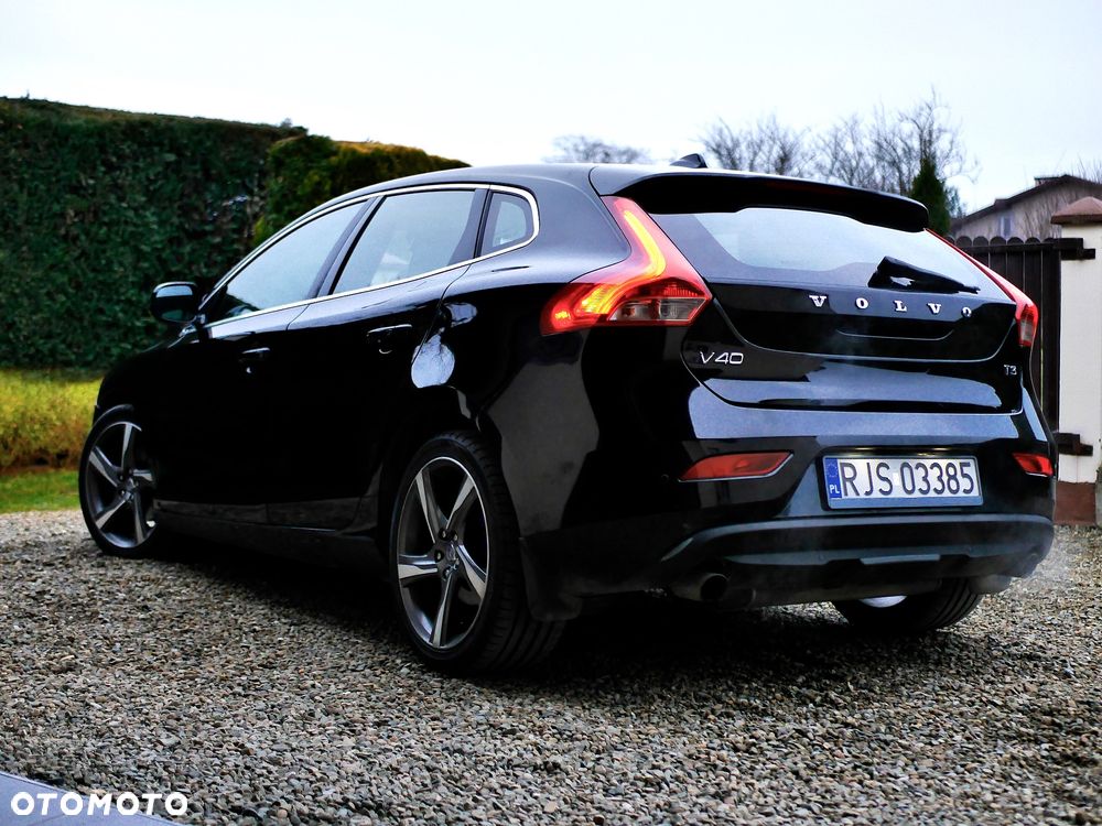 Volvo V40 T3 Momentum - 4