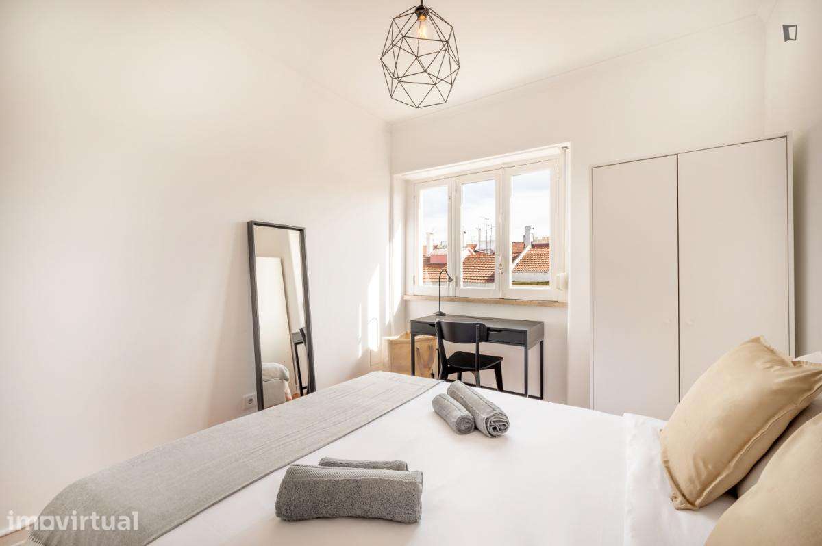 Quarto - localizado em Alameda Lisbon - Grande imagem: 4/23
