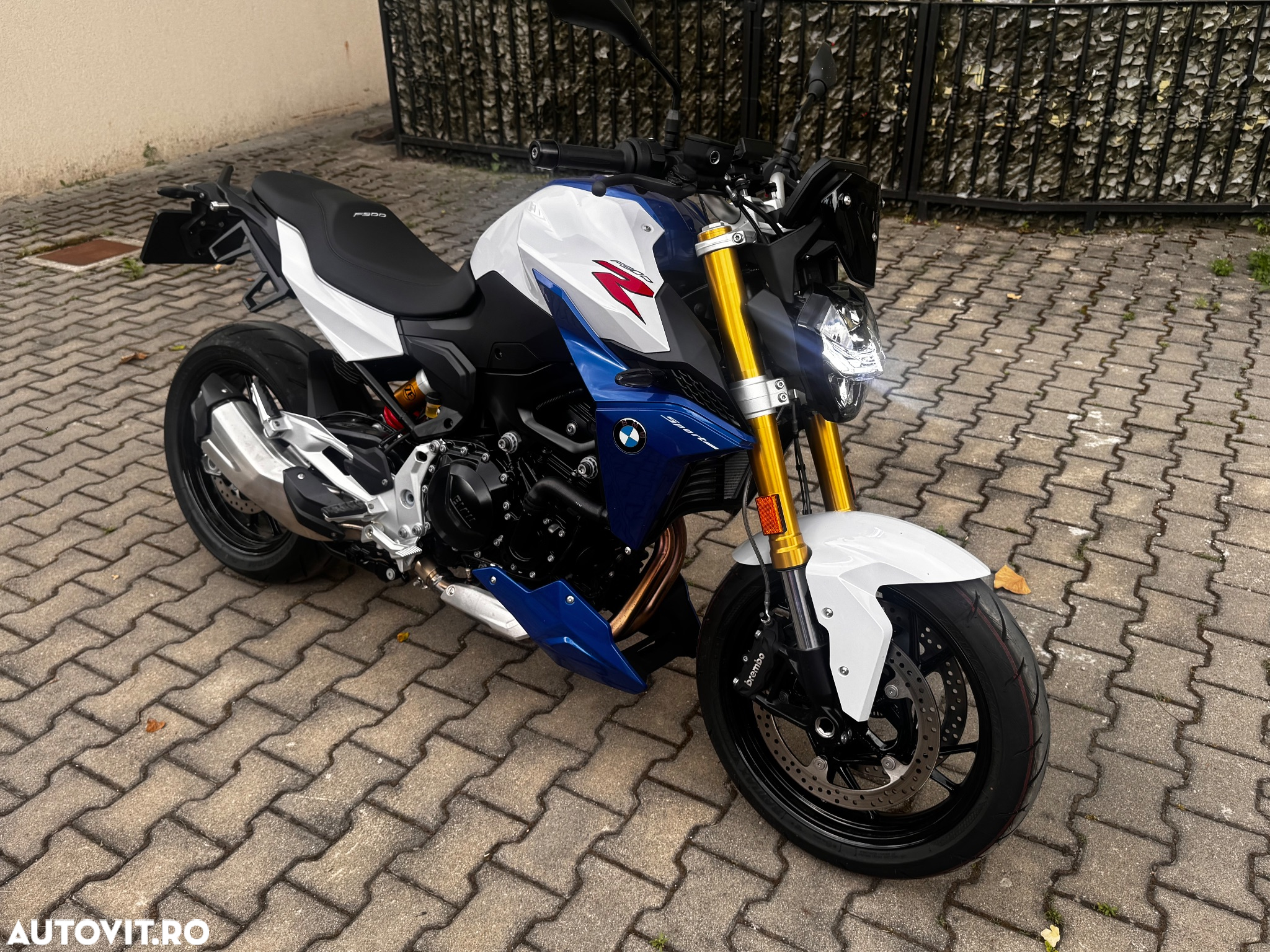 BMW F 900R Force - 2