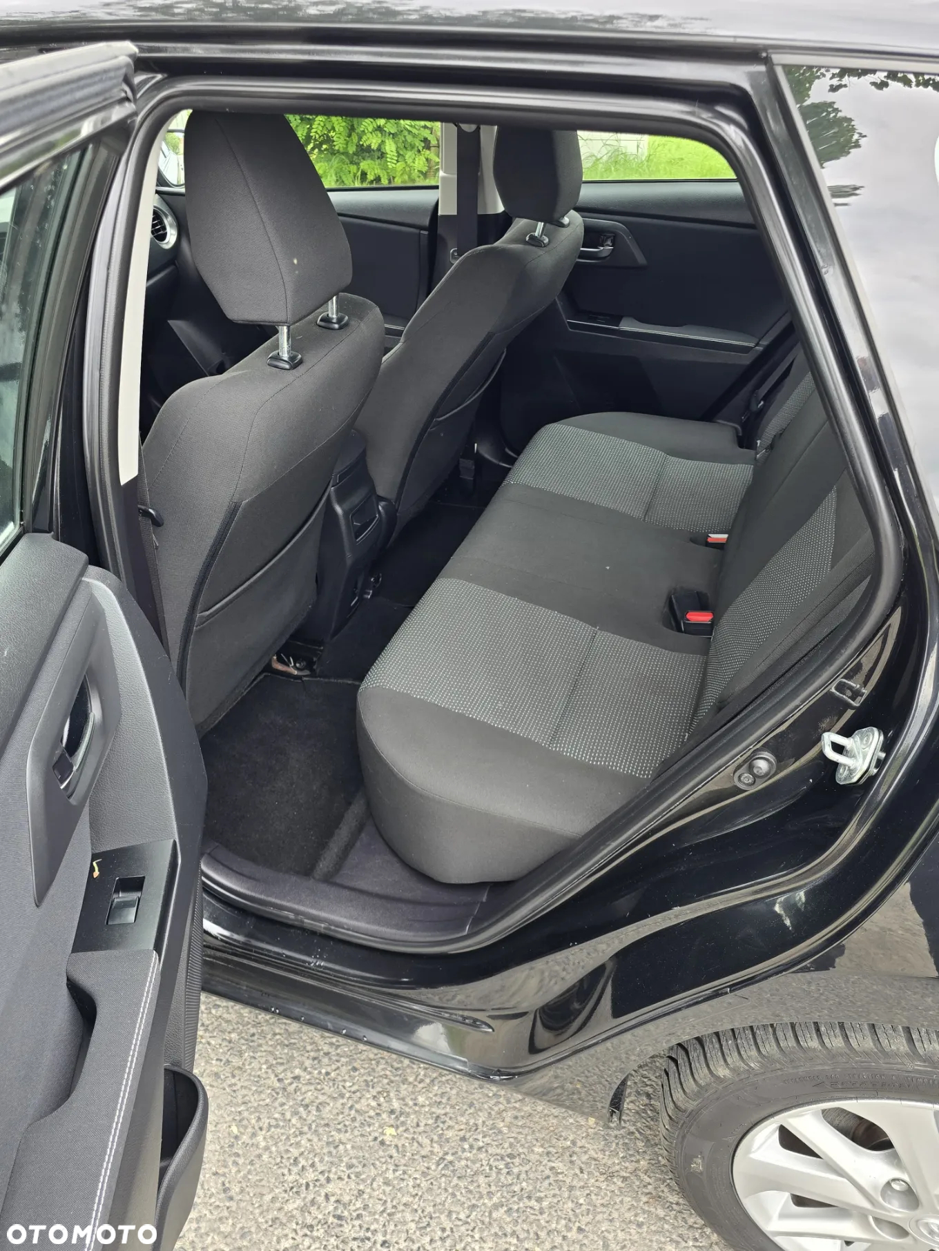 Toyota Auris 1.6 Premium - 18