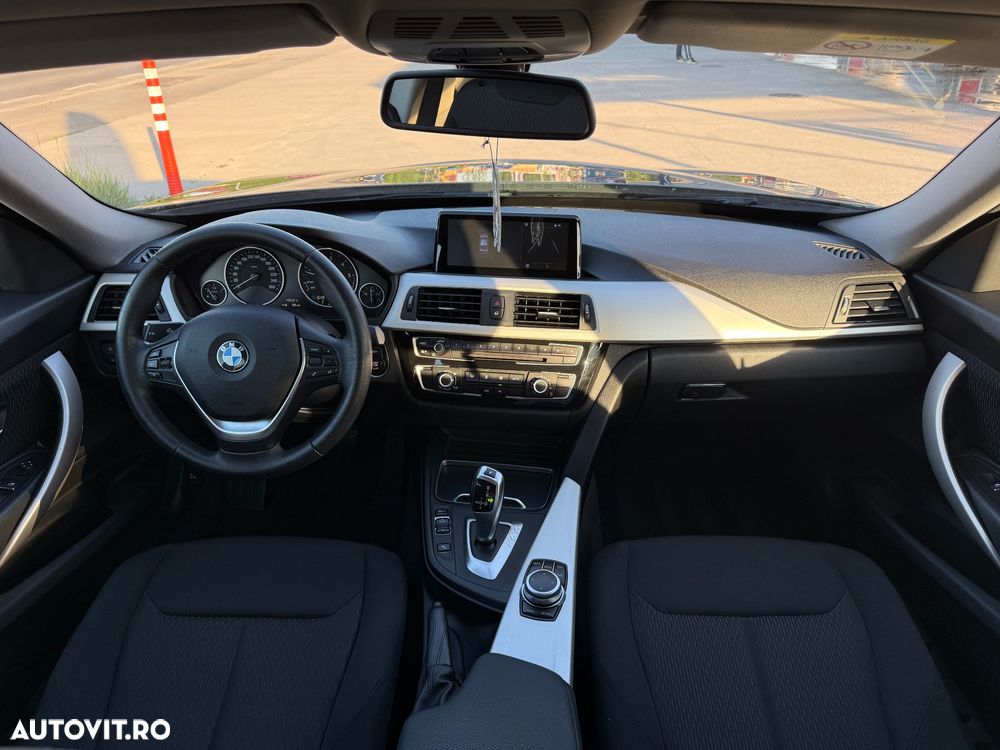 BMW Seria 3 318d Aut. Sport Line - 21