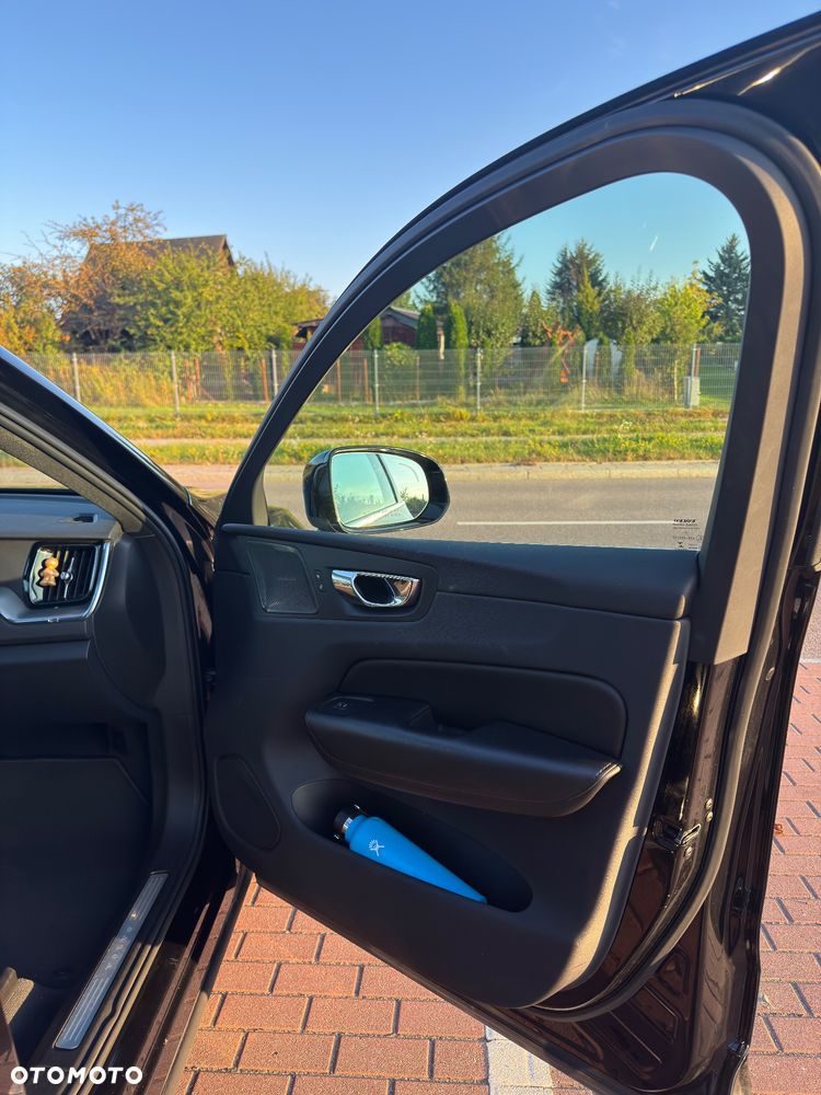 Volvo XC 60 T6 AWD Momentum - 12