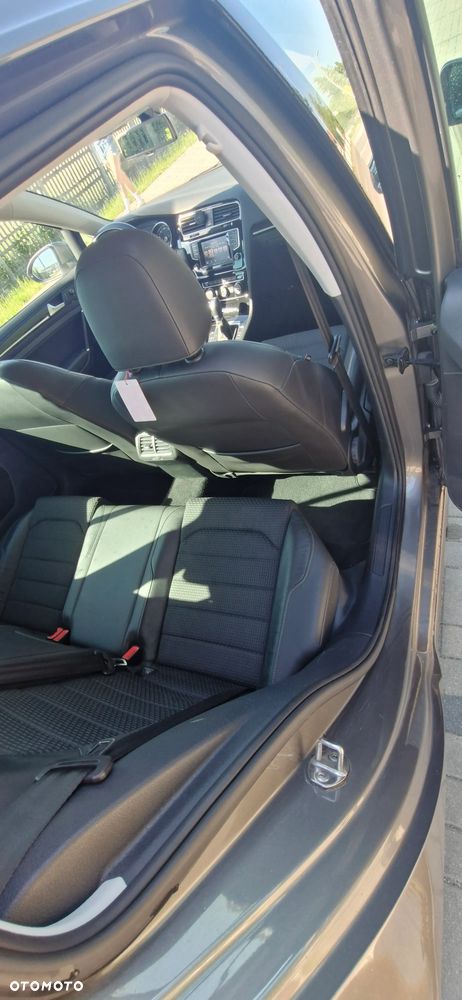 Volkswagen Golf 2.0 BlueTDI DSG Highline - 13