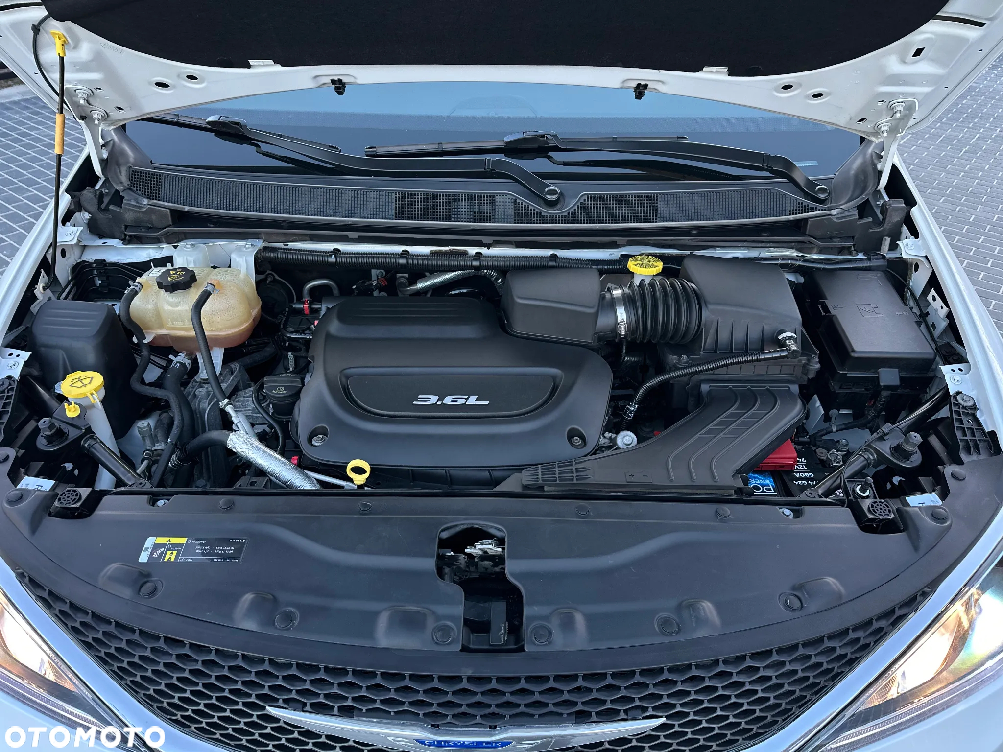 Chrysler Pacifica - 37