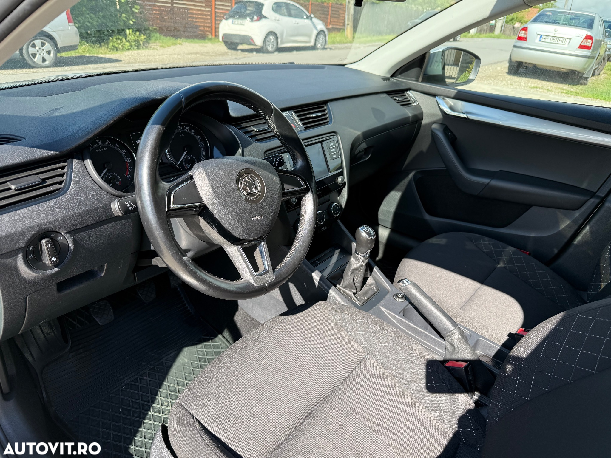 Skoda Octavia Combi Diesel 1.6 TDI Ambition - 9