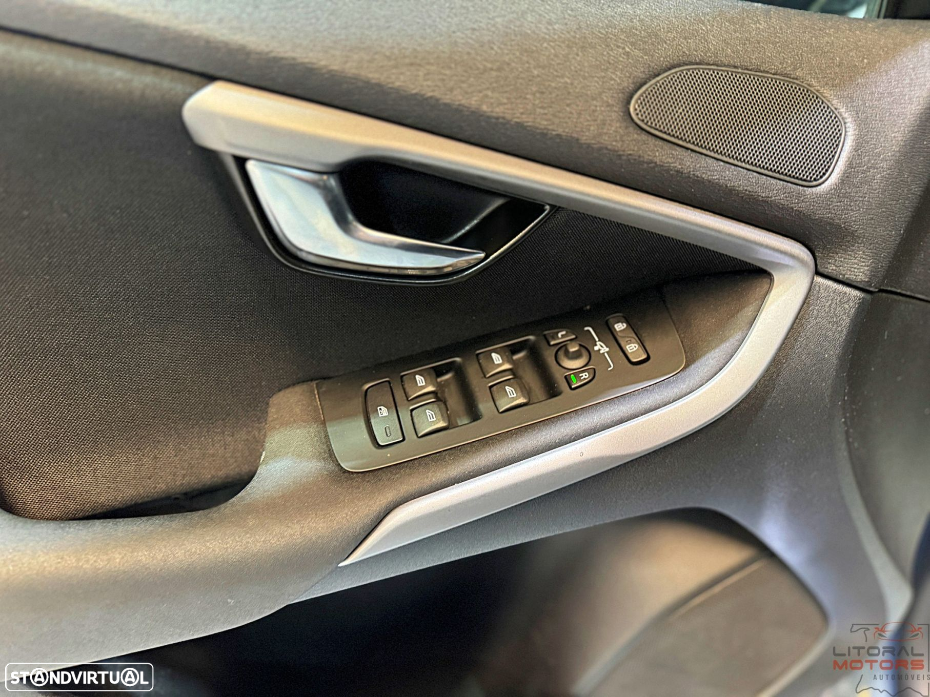 Volvo V40 D2 Line You! - 17