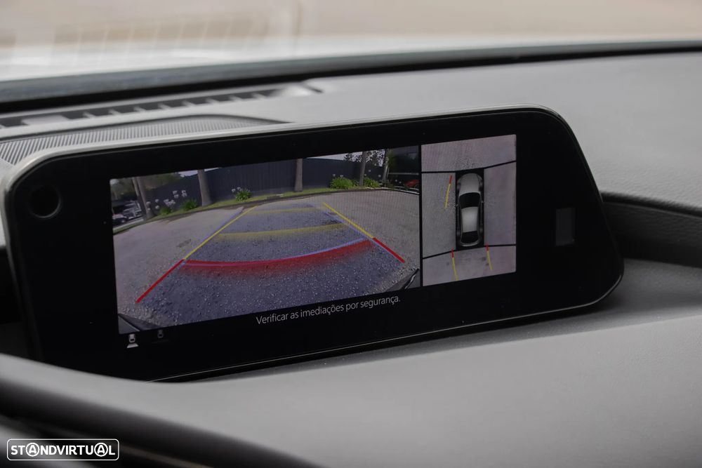 Mazda 3 Hatchback 2.0 Sky-X Excellence - 34