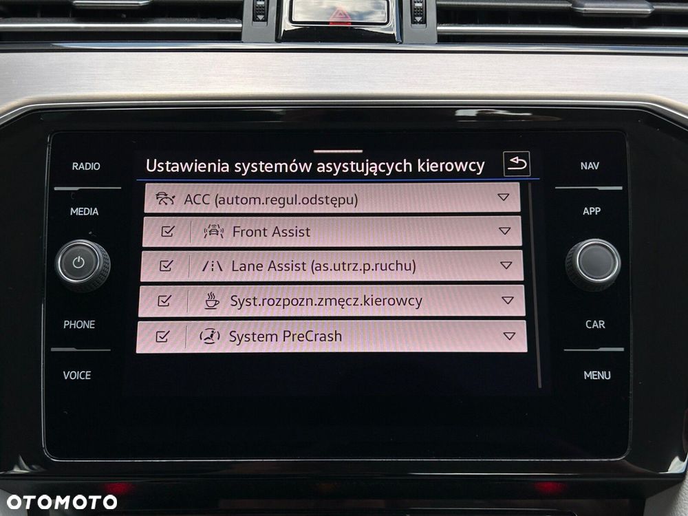 Volkswagen Passat 2.0 TDI EVO Elegance - 26