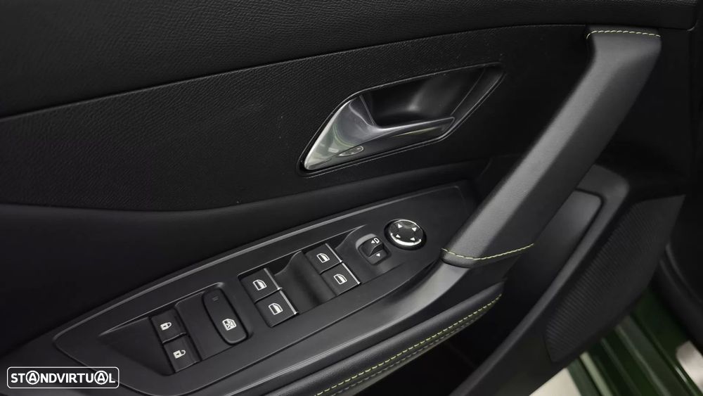 Peugeot 308 180 e-EAT8 GT - 24