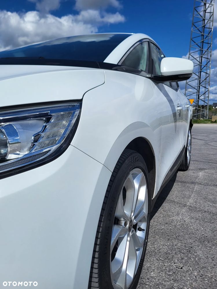 Renault Scenic - 11