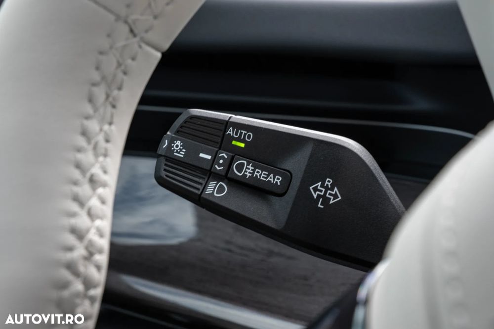 BMW Seria 7 740 xDrive - 26