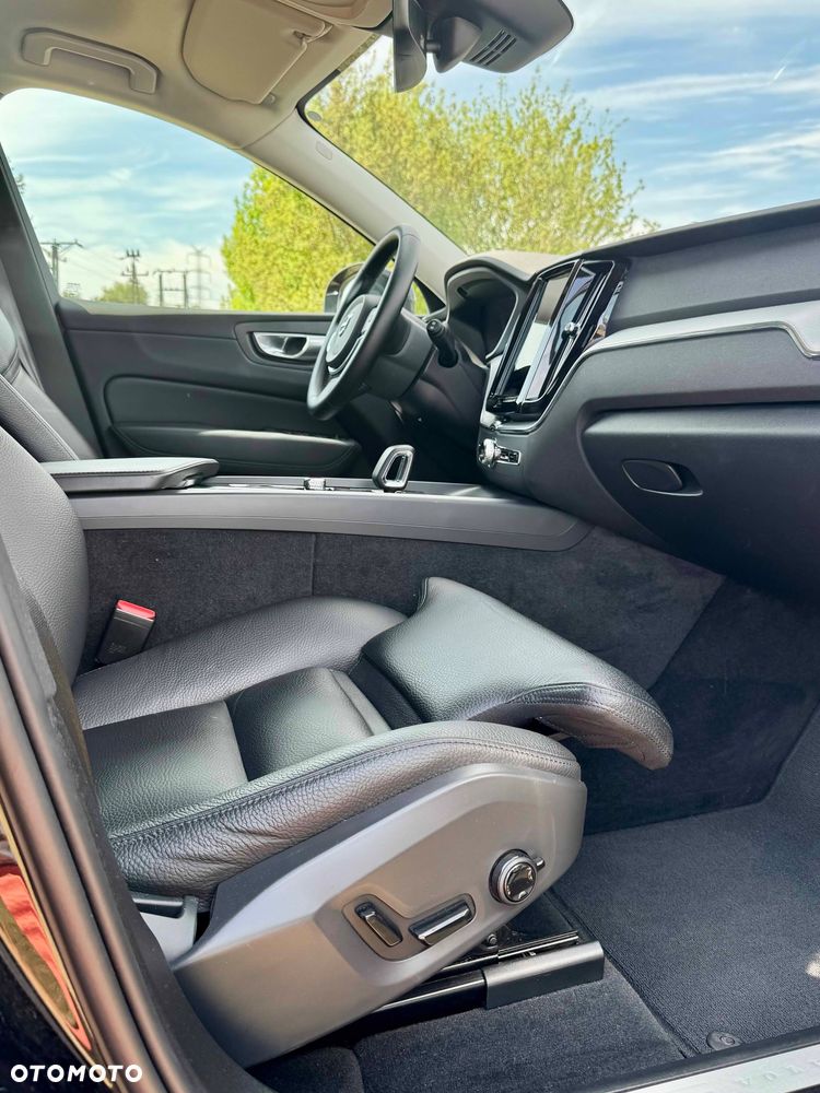 Volvo XC 60 B4 B Core - 13