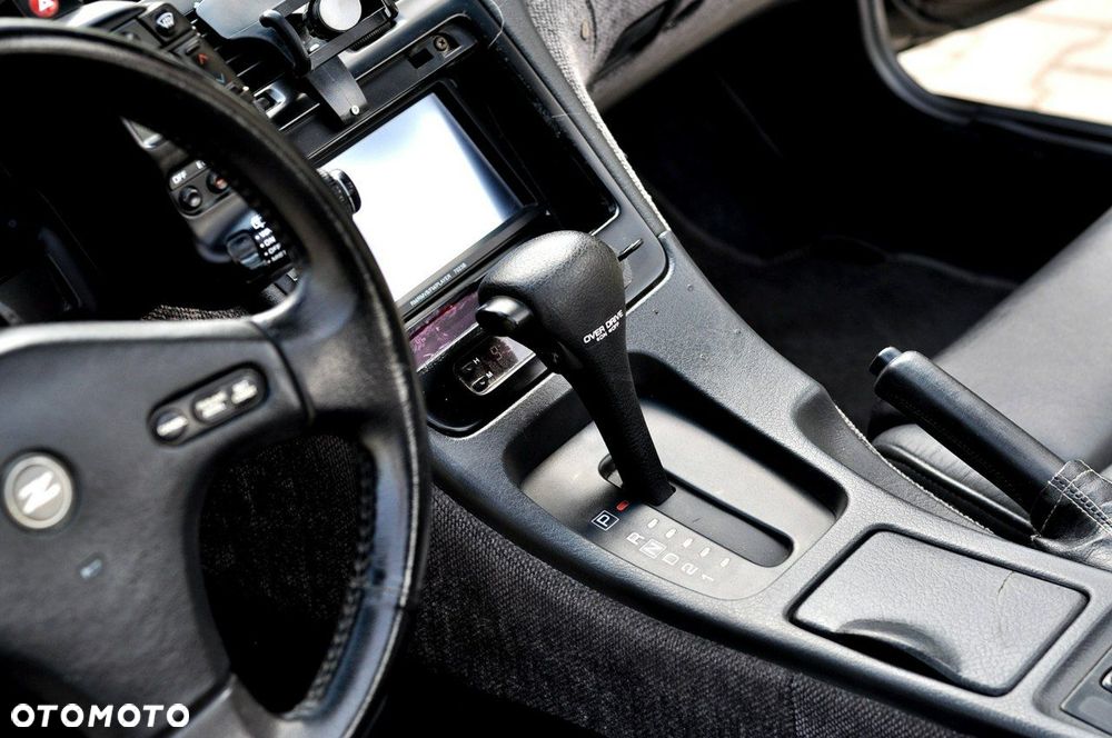 Nissan 300 ZX - 18