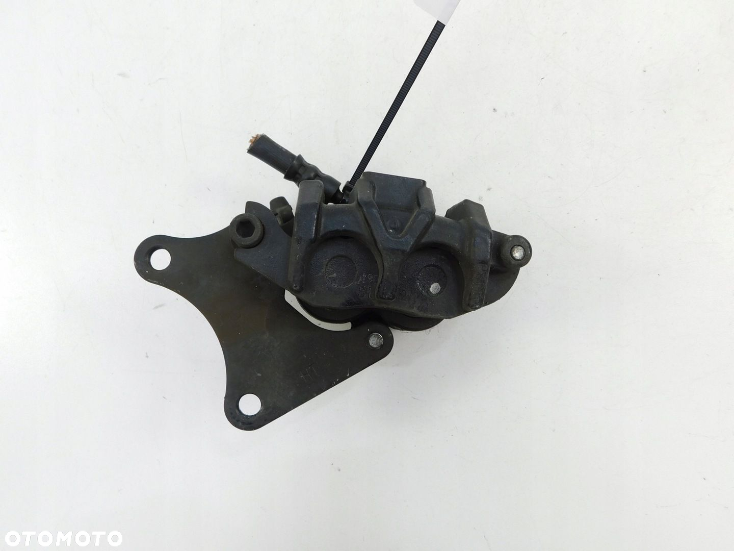 SKUTER ELEKTRYCZNY NIU ZACISK HAMULCA PRZÓD - 7