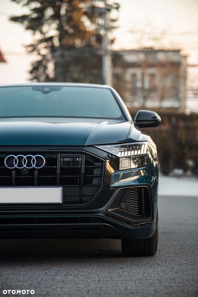 Audi SQ8 - 2