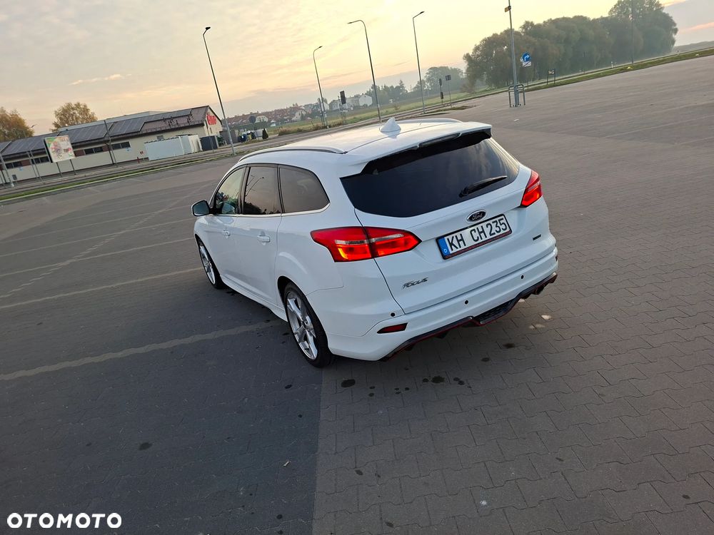 Ford Focus - 20