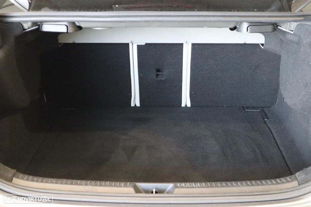 Mercedes-Benz A 180 Limousine d Progressive Aut. - 9