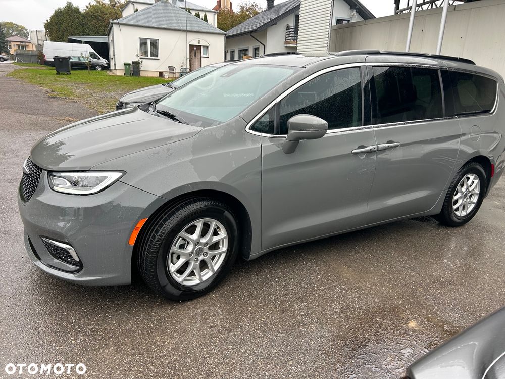 Chrysler Pacifica - 3
