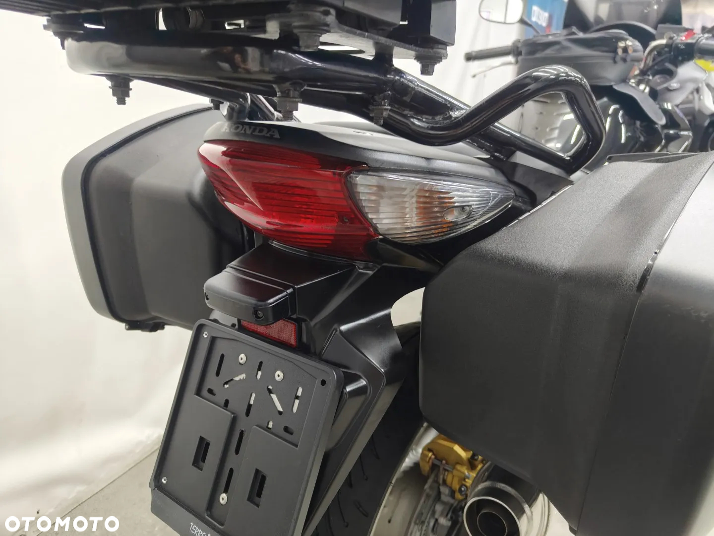 Honda CBF - 10