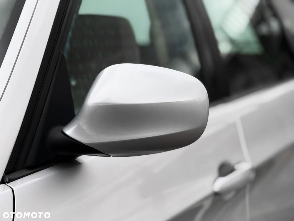 BMW Seria 3 318d Touring Sport Line - 13