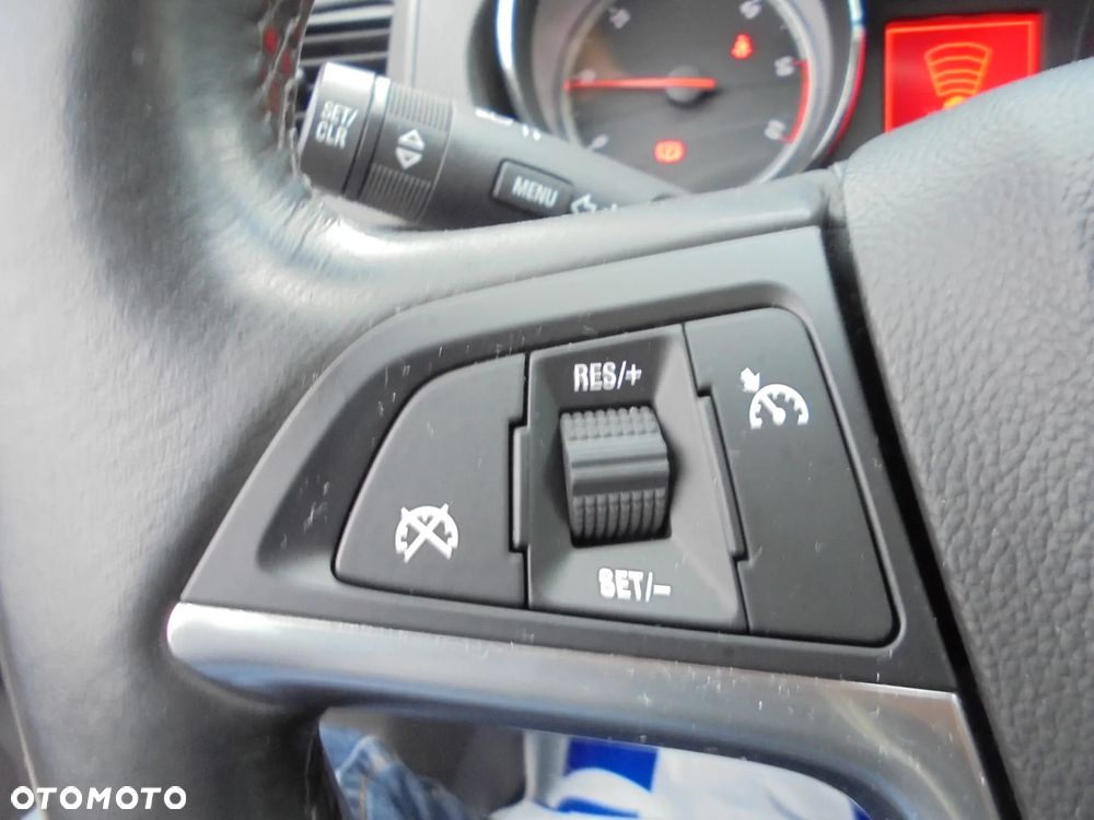 Opel Insignia 2.0 CDTI EcoFLEX Cosmo - 18