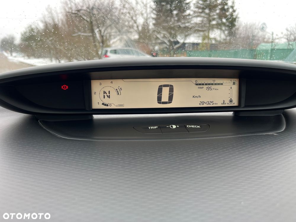 Citroën C4 e-HDi 110 EGS6 Stop/Start System Exclusive - 15