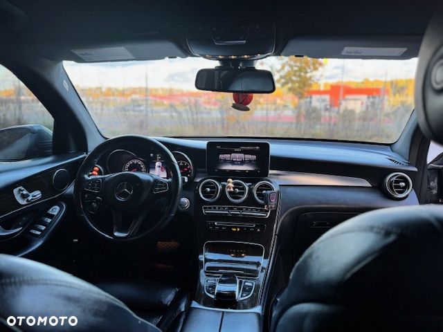 Mercedes-Benz GLC - 28