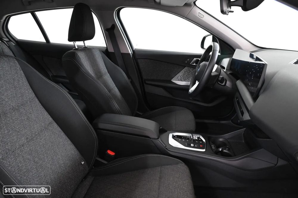BMW 116 Standard - 26