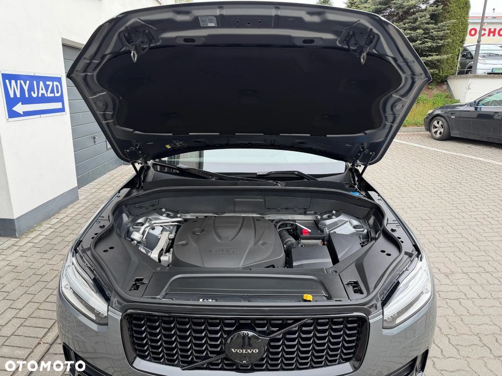 Volvo XC 90 D5 AWD Geartronic RDesign - 27