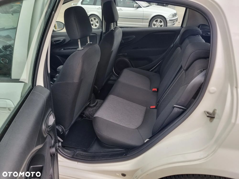 Fiat Punto - 11